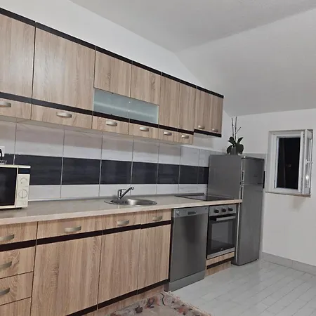 Meri Apartment *